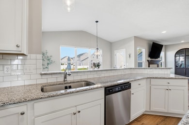 547 Pagoda Loop, Delaware, OH 43015 - photo 3