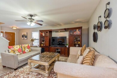 Living room 2