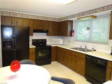 Lots of cabinet space in kitchen