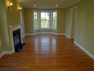 355 Boulevard, Middletown, RI 02842 - photo 5