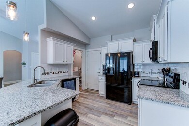 617 S Horseshoe Bend, Maize, KS 67101 - photo 5