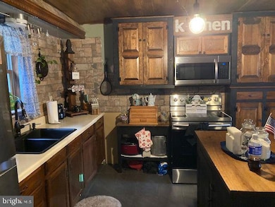 2146 Main St, Pottsville, PA 17901 - photo 6