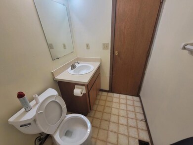 3009 Elspeth Ct, Columbus, OH 43231 - photo 4