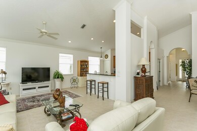007_Living Room
