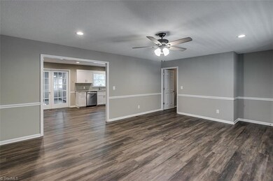 1216 E Mine St, Asheboro, NC 27205 - photo 4