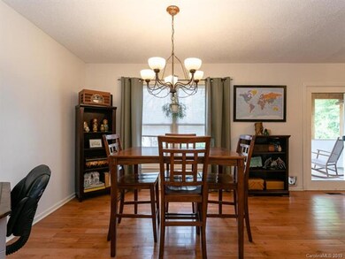 113 Forest Lake Dr, Asheville, NC 28803 - photo 7