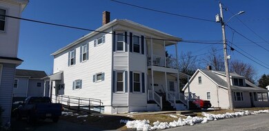 9 Reynolds St, Worcester, MA 01606 - photo 5