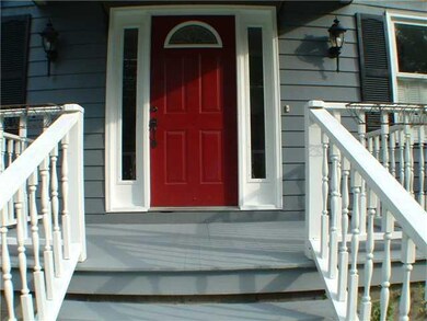 Exterior Front Front Porch