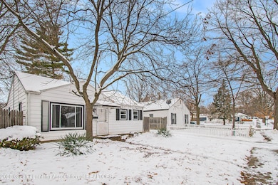1537 Roselawn Ave, Lansing, MI 48915 - photo 4