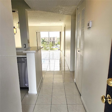 8550 N Sherman Cir unit 506, Miramar, FL 33025 - photo 2