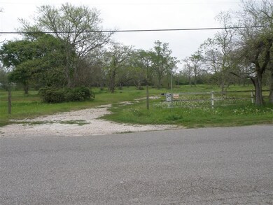 1601 Rosharon Rd, Alvin, TX 77511 - photo 4