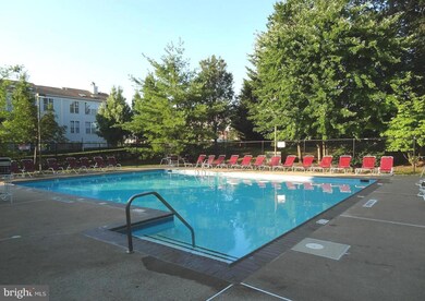 9266 Cardinal Forest Ln unit 9266A, Lorton, VA 22079 - photo 2