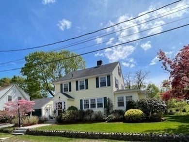 18 Cypress St, Marblehead, MA 01945 - photo 3