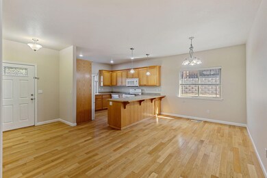 1501 NE Rj Dr, Grants Pass, OR 97526 - photo 3