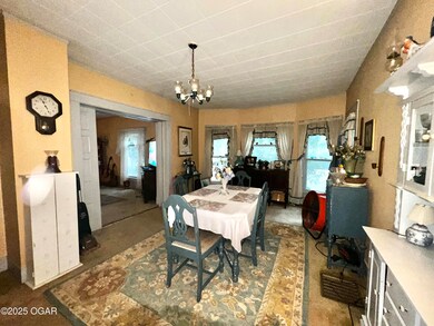 607 Military Ave, Baxter Springs, KS 66713 - photo 5