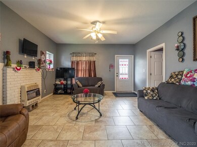 610 E Comanche Ave, McAlester, OK 74501 - photo 6