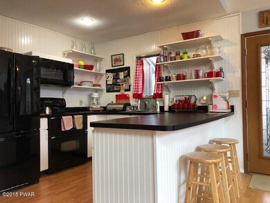 109 Longspur Ln, Hawley, PA 18428 - photo 3