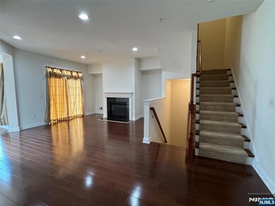 306 April Way unit 306, Middletown, NJ 07748 - photo 7