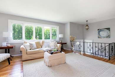6 Highview Cir Middletown NJ-print-006-1