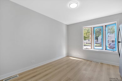 14914 Avers Ave, Midlothian, IL 60445 - photo 6