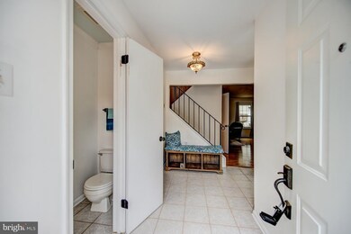 6103 Quiet Pond Ct, Burke, VA 22015 - photo 3