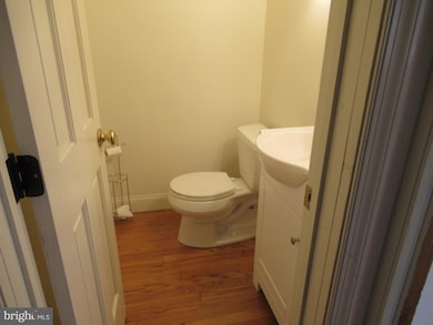 152 W South St, Carlisle, PA 17013 - photo 5