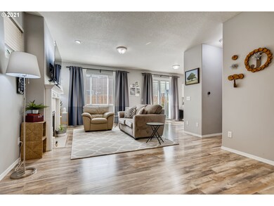 966 SW 19th Way, Troutdale, OR 97060 - photo 4