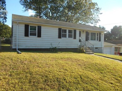 20 Pinehurst Dr, Webster, MA 01570 - photo 2