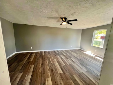 1032 S Bell St, Kokomo, IN 46902 - photo 5