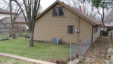 608 SW Morningside Rd, Topeka, KS 66606 - photo 6