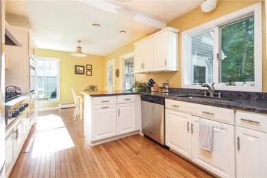 211 Sweet Allen Farm Rd, Wakefield, RI 02879 - photo 2