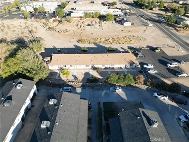 16388 Sequoia St, Hesperia, CA 92345 - photo 5