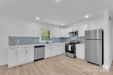 3712 Somerset Dr, Gastonia, NC 28052 - photo 2