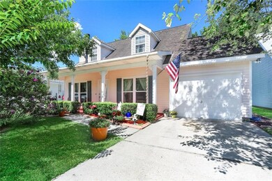 BEAUTIFUL FRONT PORCH HAS PULL DOWN SCREENS FOR SU