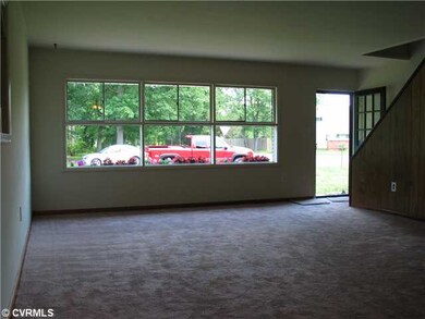 Living Room - Large Living Room - looking from Din