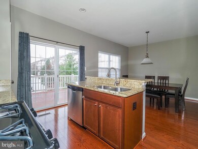 8562 Crooked Tree Ln, Laurel, MD 20724 - photo 6