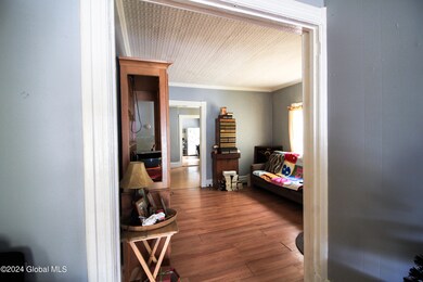 29 Mechanic St, Ballston Spa, NY 12020 - photo 2