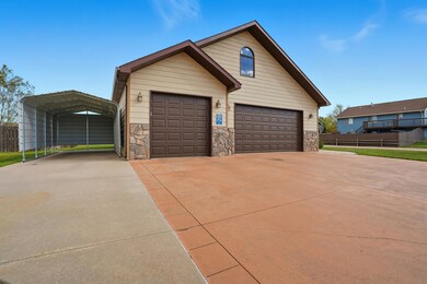 4426 Parkview Dr, Rapid City, SD 57701 - photo 3