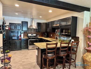 128 Sierra Ct, Toledo, OH 43607 - photo 5