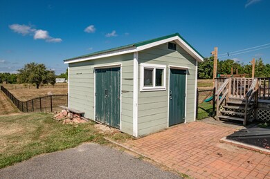 977 Wiscasset Rd, Pittston, ME 04345 - photo 5