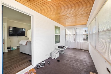 1559 23rd St, Des Moines, IA 50311 - photo 7