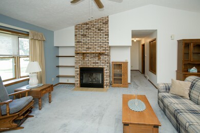 8926 n 40th-103