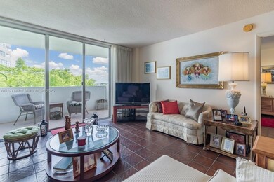 Island Terrace unit 6A, Miami Beach, FL 33139 - photo 4
