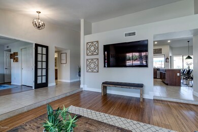 7Living Room-SMALL