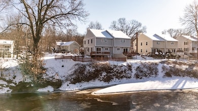 80 Emerald St, Manchester, NH 03103 - photo 4