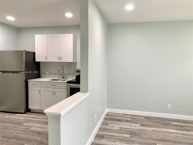 2318 Freedom St unit 6, Hollywood, FL 33020 - photo 3