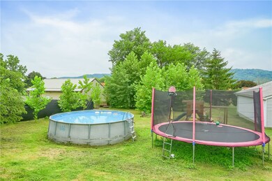 Lots of space for playing and entertaining!