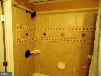 2735 Maxwell St, Philadelphia, PA 19136 - photo 7