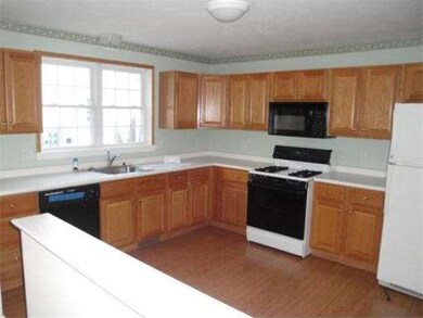 43 Robin Ln, Rockland, MA 02370 - photo 5