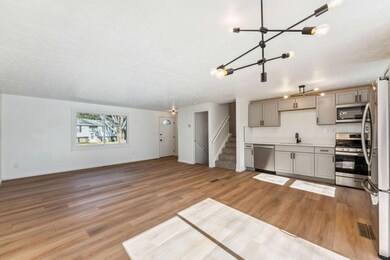 19-web-or-mls-1633-parkgate-rd
